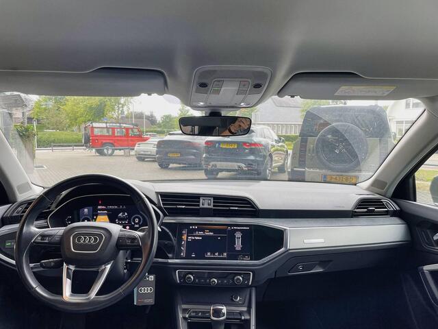 Audi Q3 Proline Sport | Virtual Cockpit | Elek klep | Volleder / Alcantara | MMI Navi+ | Trekhaak | Park pack | Verw Stoelen | Etc..