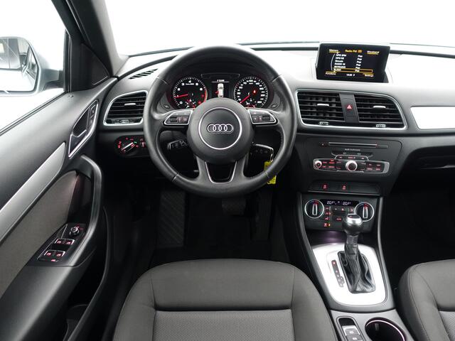 Audi Q3 1.4 TFSI S line Black Optic Aut- Xenon Led, Park Assist, Cruise, Clima