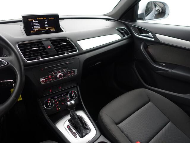 Audi Q3 1.4 TFSI S line Black Optic Aut- Xenon Led, Park Assist, Cruise, Clima