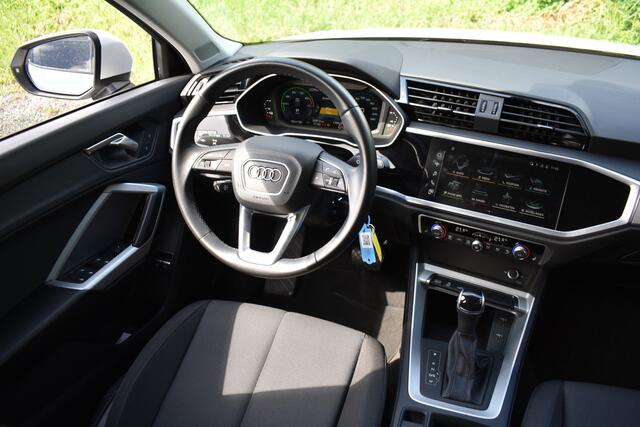 Audi Q3 45 TFSIe 245PK S-TRONIC HYBRID S-LINE VIRTUAL/PDC/CARPLAY