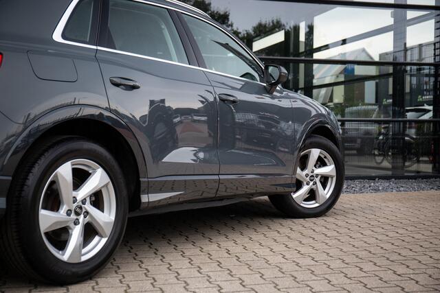Audi Q3 35 TFSI Business Edition ,Stoelverwarming, Virtual Cockpit, Adap. cruise, Regensensor
