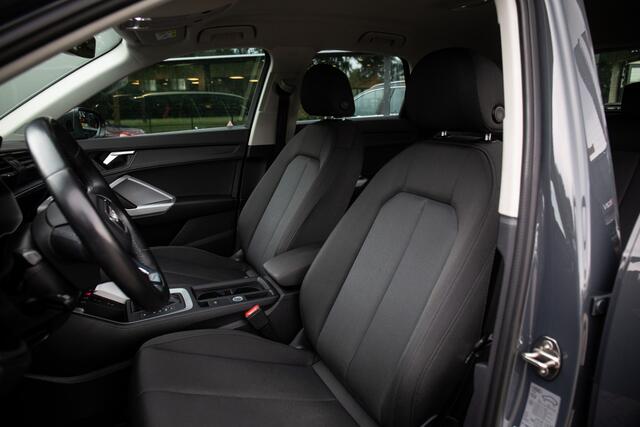 Audi Q3 35 TFSI Business Edition ,Stoelverwarming, Virtual Cockpit, Adap. cruise, Regensensor