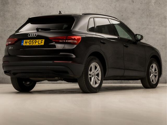 Audi Q3 35 TFSI Sportline 150Pk Automaat (APPLE CARPLAY, GROOT NAVI, GETINT GLAS, CLIMATE, SPORTSTOELEN, ELEK ACHTERKLEP, PARKEERSENSOREN, CRUISE, NIEUWSTAAT)