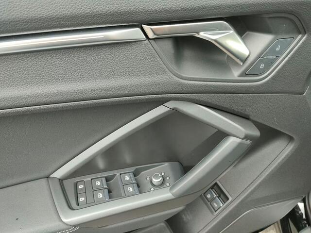 Audi Q3 Sportback 45 TFSI e S-LINE ** LED, VIRTUAL, SONOS SOUND, OPTIK SCHWARZ, 20-inch LMV ** 1e EIG - UNFALLFREI ** ** INFORMEER OOK NAAR ONZE AANTREKKELIJKE FINANCIAL-LEASE TARIEVEN **