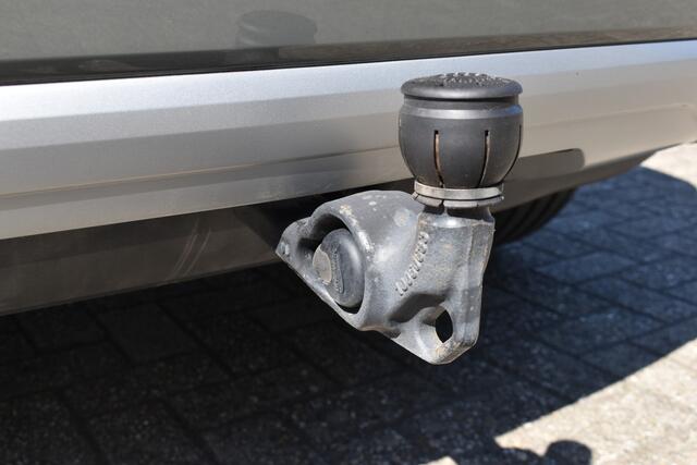 Audi Q3 35 TFSI 150pk Pro Line Automaat / Navigatie / Trekhaak wegklapbaar (1800kg) / 18" LM / LED /