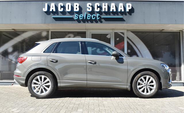 Audi Q3 35 TFSI 150pk Pro Line Automaat / Navigatie / Trekhaak wegklapbaar (1800kg) / 18" LM / LED /