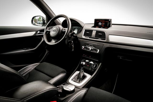 Audi Q3 1.4 TFSI Sport Pro S-Line | S-Tronic | Xenon | Trekhaak | Cruise | Navi | Stoelverwarming | 19 inch LMV
