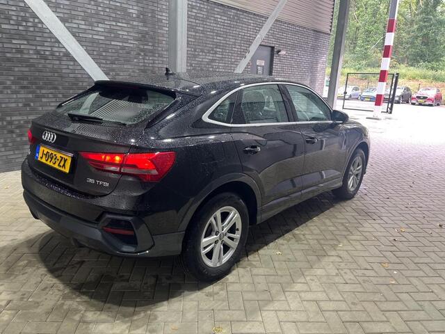 Audi Q3 Sportback 35 TFSI Pro Line | 15dkm! | Stoelverwarming | PDC V+A | Navigatie
