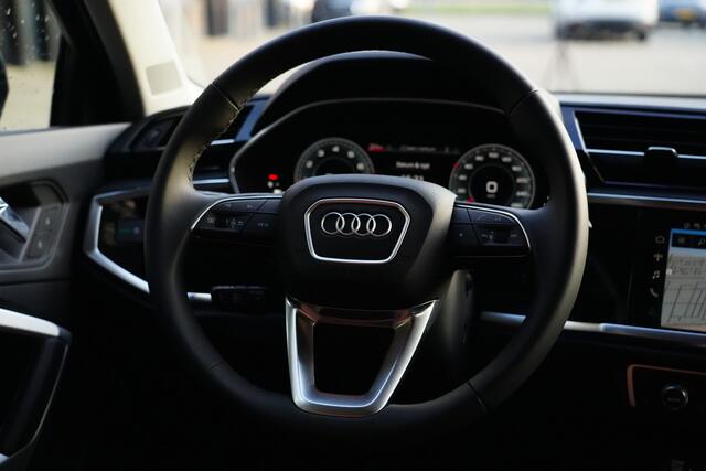 Audi Q3 Sportback 35 TFSI S edition 150pk Panoramadak/Stoelverwarming/Navigatie