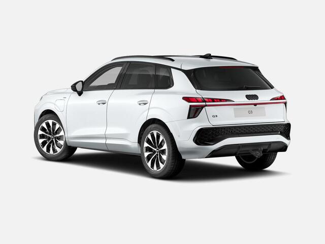 Audi Q3 1.5 200kW e-hybrid S edition 272 PK · Panorama-glasdak · Techniekpakket plus · Optiekpakket zwart-glanzend