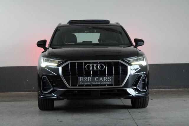Audi Q3 35 TFSI S Line Matrix - Panoramadak - Sonos