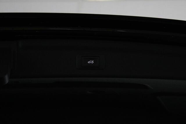 Audi Q3 35 TFSI S Line Matrix - Panoramadak - Sonos