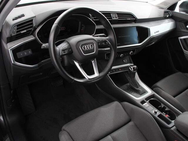Audi Q3 45 TFSI e 245pk S-Line Plus PHEV Navigatie Apple Carplay/Android auto Climate Control Adaptive Cruise Control Electrisch bedienbare achterklep