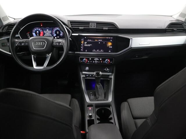 Audi Q3 35 TFSI Advanced Pro Line Business | Sportstoelen | Digitaal Dashboard | Navigatie | Stolverwarming | PDC V+ A | DAB | Rijhulppakket | Climate Control | Cruise Control | Ele. kofferdeksel |