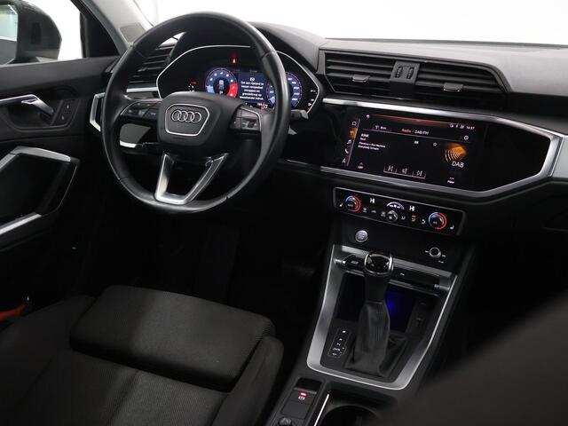 Audi Q3 35 TFSI Advanced Pro Line Business | Sportstoelen | Digitaal Dashboard | Navigatie | Stolverwarming | PDC V+ A | DAB | Rijhulppakket | Climate Control | Cruise Control | Ele. kofferdeksel |