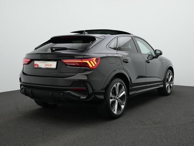 Audi Q3 Sportback 35 TFSI 150 pk S-tronic S Edition Competition | Panoramadak | Adaptief onderstel (DCC) | Trekhaak | Rondomzicht camera | Stoelverwarming | Standkachel | SONOS sound | 20 inch