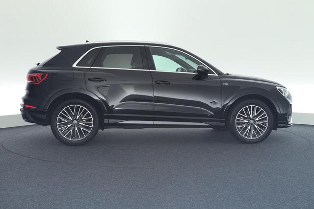 Audi Q3 40 TFSI 190pk S-Tronic quattro S edition Camera Navigatie Stoelverwarming Drive Select
