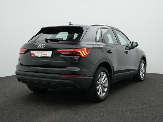 Audi Q3 45 TFSI e 245 pk S-tronic edition | Achteruitrijcamera | Stoelverwarming | Carplay | 18 inch