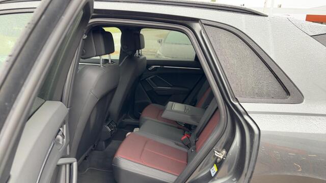 Audi Q3 35 TFSi 150 Pk Automaat S-Line | Navigatie | LED | S-Line Stoelen | Camera | Privacy Glas | Cruise | 1e Eigenaar | Trekhaak