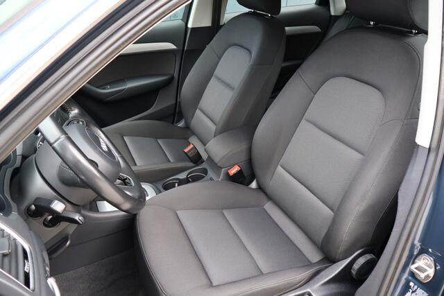 Audi Q3 1.4 TFSI S-Line Automaat | 150pk | Adrenalin | Apple Carplay / Android Auto | Trekhaak Wegklapbaar | 19 Inch Climate Control