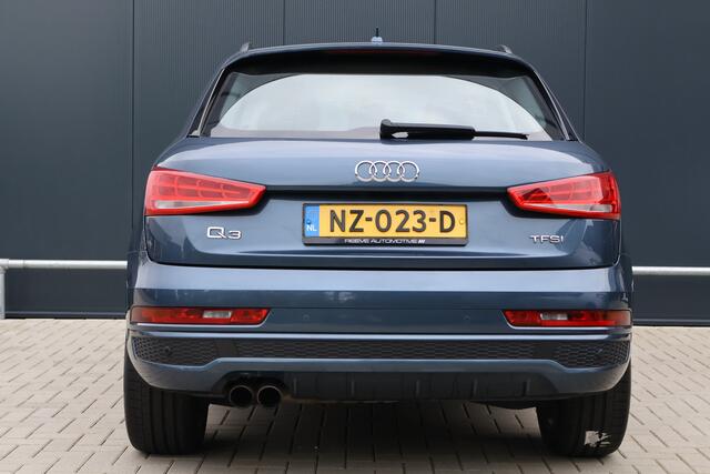 Audi Q3 1.4 TFSI S-Line Automaat | 150pk | Adrenalin | Apple Carplay / Android Auto | Trekhaak Wegklapbaar | 19 Inch Climate Control