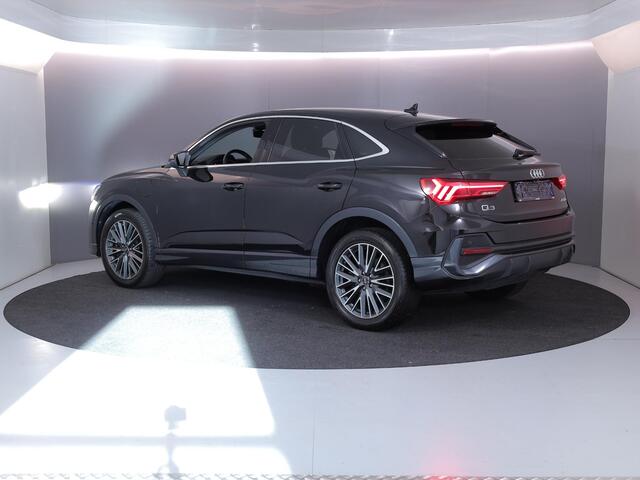 Audi Q3 Sportback 45 TFSI e Edition 245 pk S-tronic | Navigatie | Parkeersensoren (Park assist) | Achteruitrijcamera | Stoelverwarming | Adaptieve cruise control | Lederen bekleding |