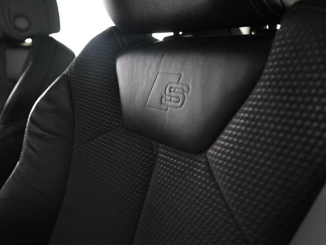 Audi Q3 45 TFSI e S edition 245pk | Panoramadak | Trekhaak wegklapbaar | Stoelverwarming | 20 inch Lichtmetalen velgen