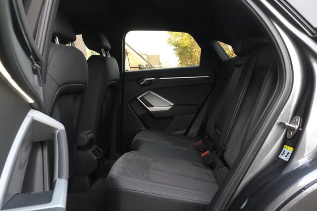 Audi Q3 Sportback 45 TFSI e S Edition Trekhaak, Leder