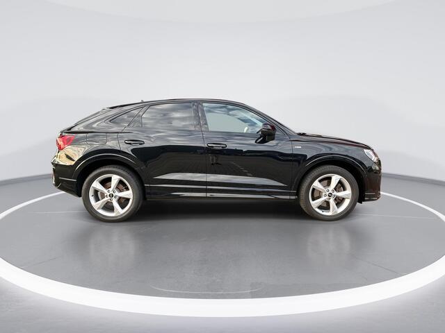 Audi Q3 Sportback 45 TFSIe 245pk S-Tronic S Edition · Camera · Side Assist · Adaptive Cruise Control · Zwart Optiek · Keyless · Stoelverwarming · Elek. Achterklep · 19"Velgen · Apple/Android Car Play