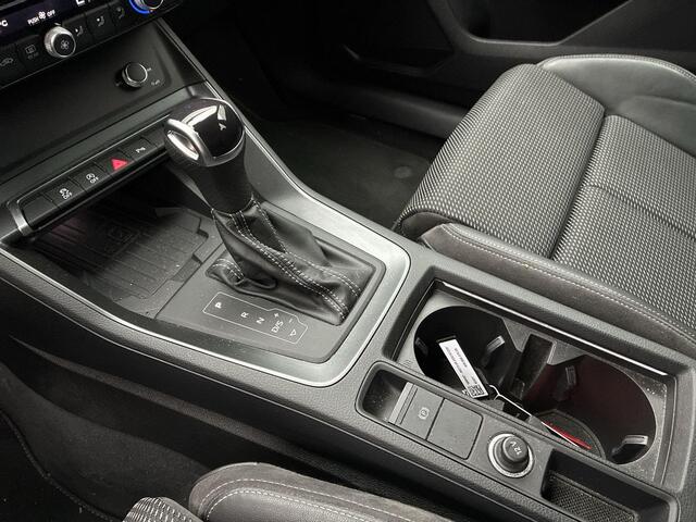 Audi Q3 35 TFSI 150pk S-tronic S edition · Camera · Apple/Android Car Play · P-Sensoren · Keyless · Stoelverwarming · 19'' Inch · Garantie t/m 07-09-2027 of 100.000km