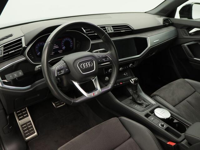 Audi Q3 40 TFSi 190 Pk Automaat quattro S-Line | Panoramadak | Adaptive Cruise | Climate Control | Stoelverwarming | Bluetooth | Navigatie | Camera | Trekhaak | 19 inch | LED | 116.661 Km!!