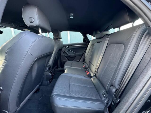 Audi Q3 45 TFSIe 245pk S Edition | 3x S-Line | Matrix LED | Camera | Car