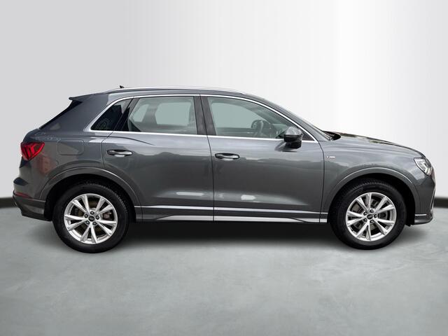 Audi Q3 45 TFSI e 245Pk S Edition / Trekhaak / Camera / PDC V+A