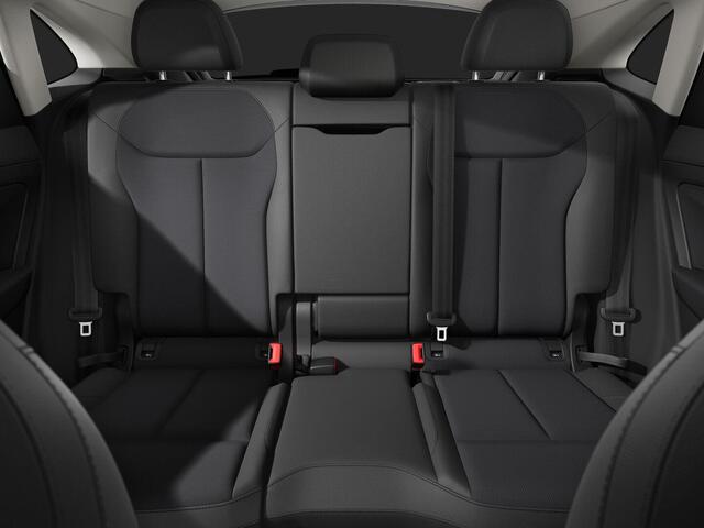 Audi Q3 Sportback Advanced edition e-hybrid 272 pk | Techniek pakket | Trekhaak | LED koplampen | Privacy glas |