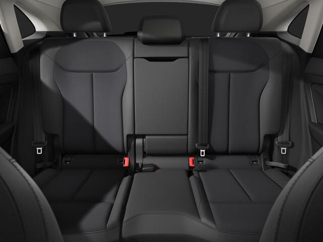 Audi Q3 Sportback Advanced edition e-hybrid 272 pk | Techniek pakket | Ambiente verlichting | Bagagenet | Privacy glas |