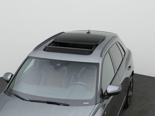 Audi Q3 40 TFSI 190 pk S-tronic quattro S edition / S-Line - Origineel NL | Panoramadak | Trekhaak | Matrix LED | Achteruitrijcamera | Navigatie | Adaptive Cruise