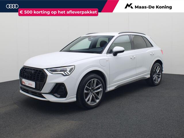 Audi Q3 45 TFSIe 180kW/245PK S Line · Camera · Stoelverwarming · Apple/Android Car Play · Leder/Stof · Trekhaak ·