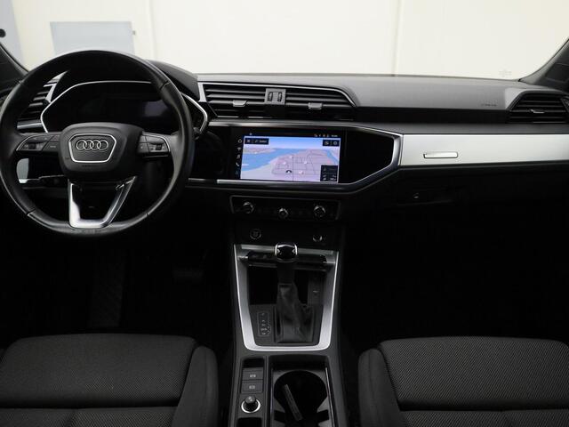 Audi Q3 Sportback 45 TFSIe 180kW/245PK · Camera · Stoelverwarming · Trekhaak · Apple/Android Car Play ·