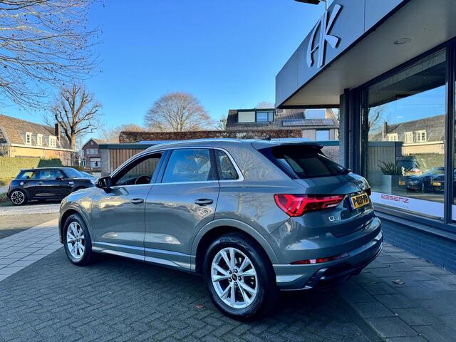Audi Q3 35 TFSI S edition