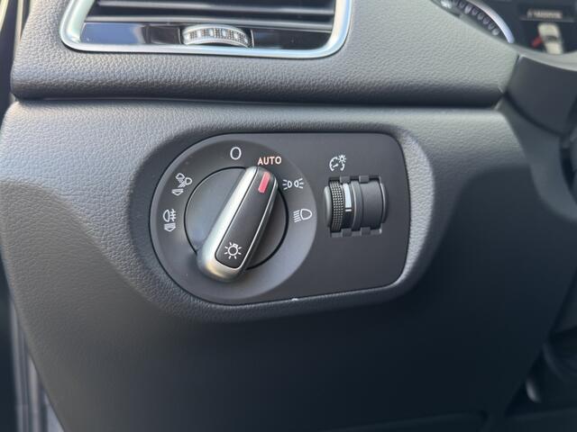 Audi Q3 1.4 TFSI CoD Design | Afneembare trekhaak | Clima | Cruise | Nav