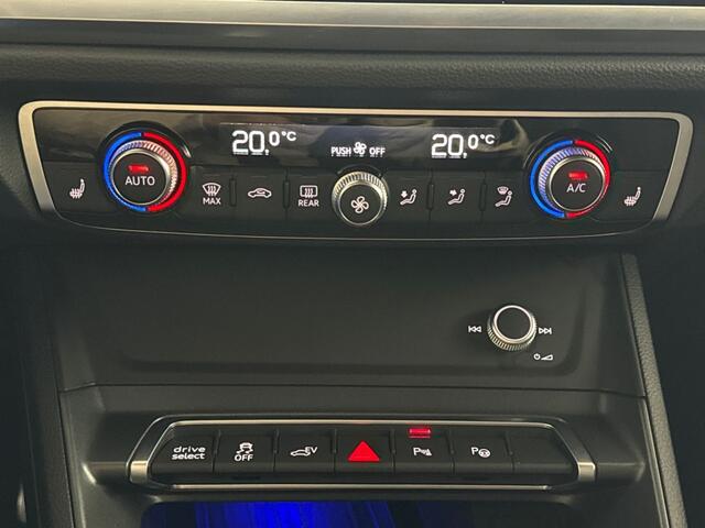 Audi Q3 45 TFSI e S-Line | Black Optic Pack | Elektrische Achterklep | 19'' L.M. Velgen