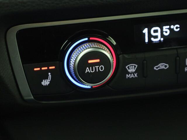 Audi Q3 45 TFSIe 180kW/245PK Business Edition · Elektrische stoelverstelling · Trekhaak · Stoelverwarming · Navigatie ·