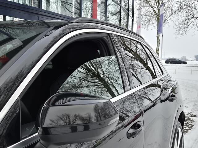 Audi Q3 45 TFSI e S edition | Camera rondom | SONOS | Navigatie | Climate Control | Cruise Control | 20 inch
