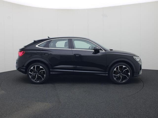 Audi Q3 Sportback 45 TFSIe 180kW/245PK Edition · Stoelverwarming · Navigatie · Camera + Parkeersensoren