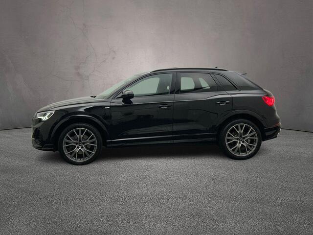 Audi Q3 45 TFSI e 245PK S edition | Pano | Trekhaak | 20-Inch | Adaptive | Comfort-Sleutel | Grootlicht-Assistent |