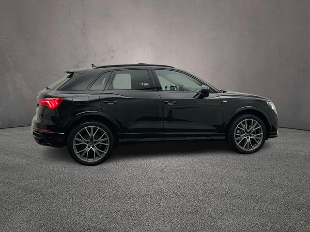 Audi Q3 45 TFSI e 245PK S edition | Pano | Trekhaak | 20-Inch | Adaptive | Comfort-Sleutel | Grootlicht-Assistent |