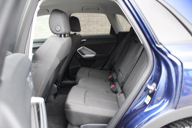 Audi Q3 45 TFSI e S-Edition PHEV Automaat, Digitaal Display, Keyless Entry/Start, Adaptive CruiseControl, Stoelverw., Navigatie