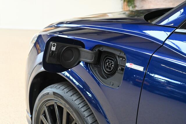 Audi Q3 45 TFSIe 245pk S edition | Leder | Keyless| Elek. klep | 100% (Dealer) onderhouden label