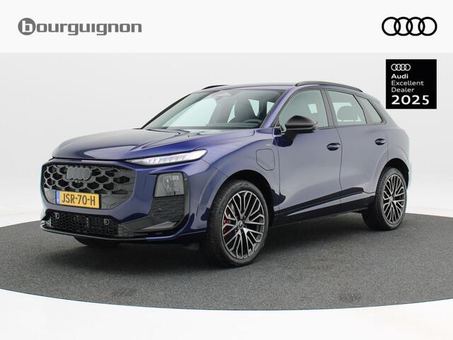 Audi Q3 1.5 200kW e-hybrid S edition | 20 inch velgen | Zwart optiek | Tech Pro | Park Assist | Trekhaak |