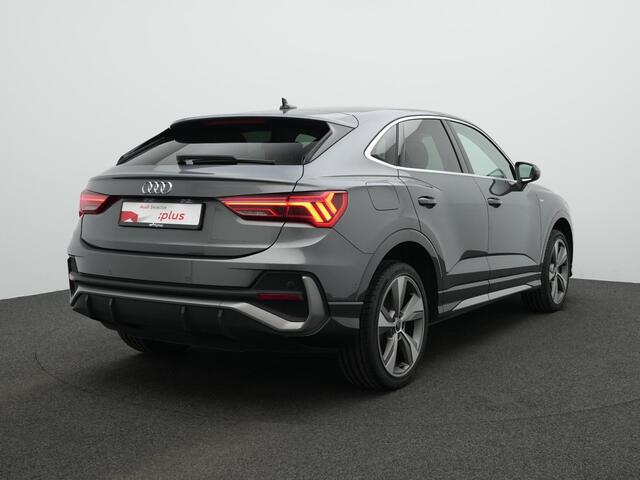 Audi Q3 Sportback 35 TFSI 150 pk S-tronic Advanced Edition / S-Line | Stoelverwarming | Navigatie | Parkeersensoren voor/achter